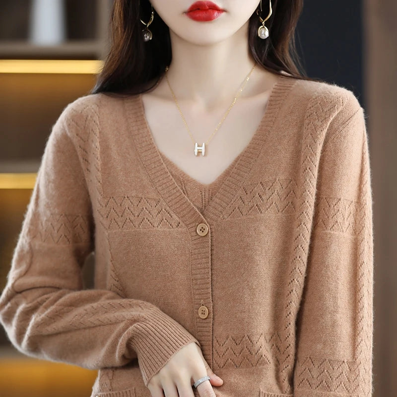 Women's long sleeved sweater V-neck cardigan sweater autumn and winter women's cashmere sweater