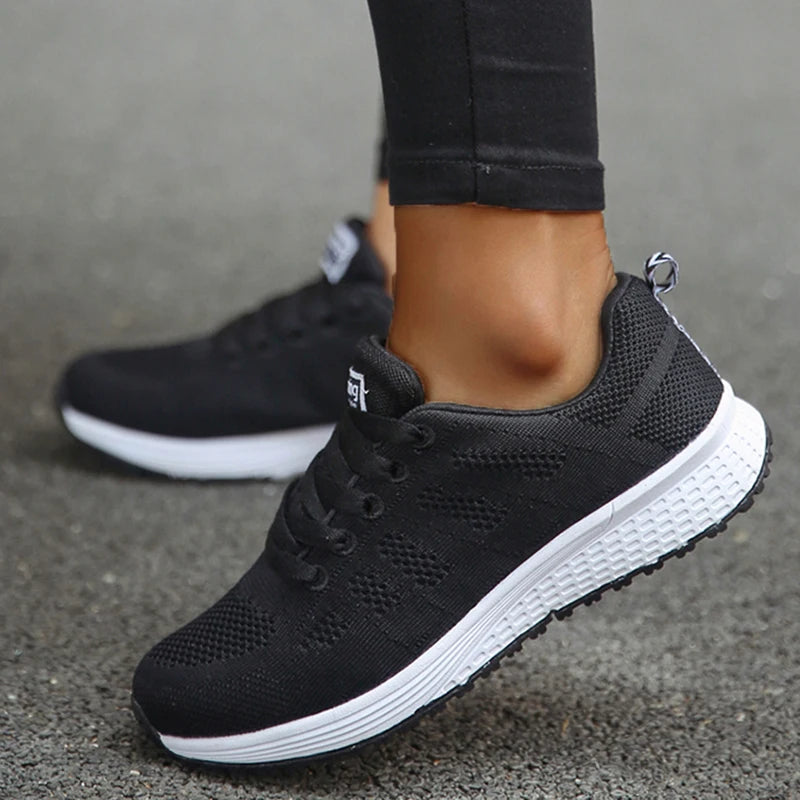 Fashion Women's Sneakers 2024 New Breathable Outdoor Solid Color Sneakers Women Mesh Fabric Lace Up Woman Shoes Female Footwear