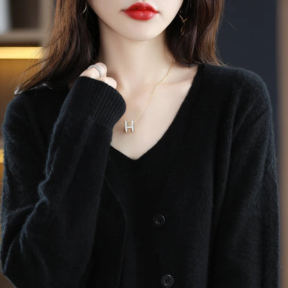 Women's long sleeved sweater V-neck cardigan sweater autumn and winter women's cashmere sweater