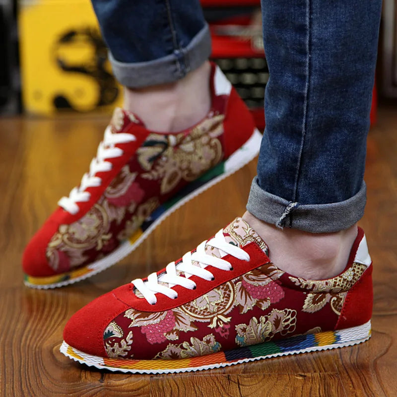 Fashion Graffiti Printed Men Suede Sneakers Red Running Shoes Men's Jogging Shoes Light Gym Trainers Men Flat Embroidery Shoes