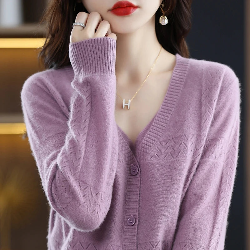 Women's long sleeved sweater V-neck cardigan sweater autumn and winter women's cashmere sweater