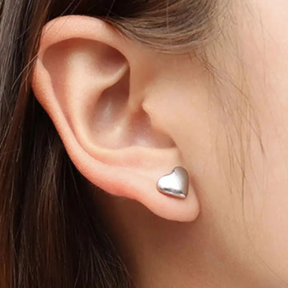 Mini Heart Stud Earrings for Women Silver Color Jewelry Trendy Simple Metal Love Small Earrings Cute Accessories