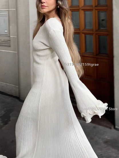 Fashion Loose Ruffles Knitted Dress Women Elegant O Neck Long Trumpet Sleeve