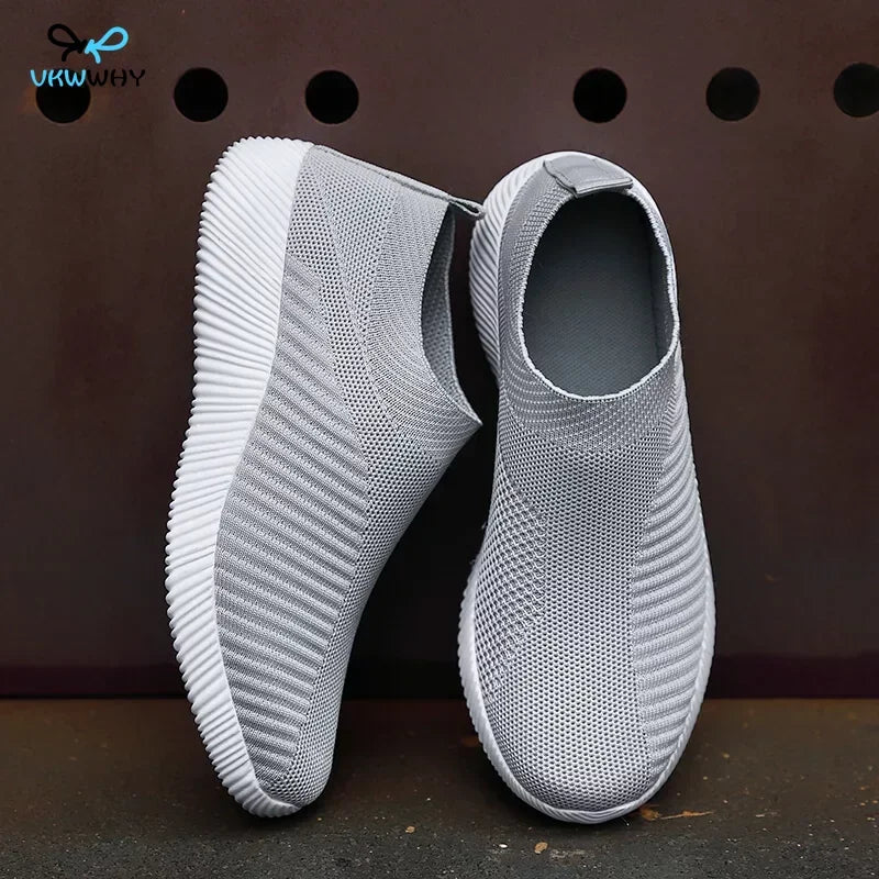 Flying Mesh Breathable Running Shoes Comfort Plus Size Casual Sneakers Women Vulcanized Shoe Women Sneakers Slip on Flats Shoes