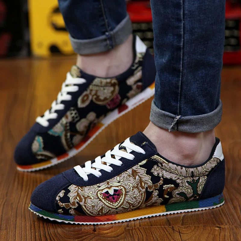 Fashion Graffiti Printed Men Suede Sneakers Red Running Shoes Men's Jogging Shoes Light Gym Trainers Men Flat Embroidery Shoes